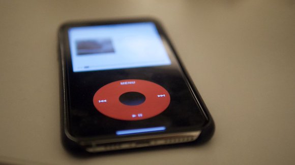 iPhoneで懐かしのiPodを再現したアプリ、App Storeか